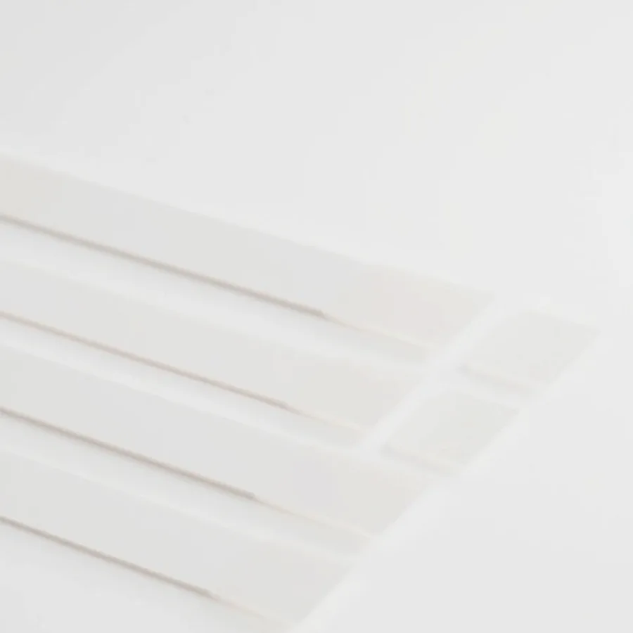 Command Damage-Free Mounting Strips — Large, White