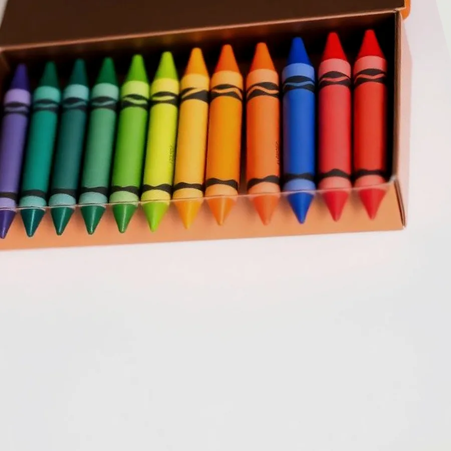 Crayola Classic Crayon Box — 24 Count, Earth Tone Assortment