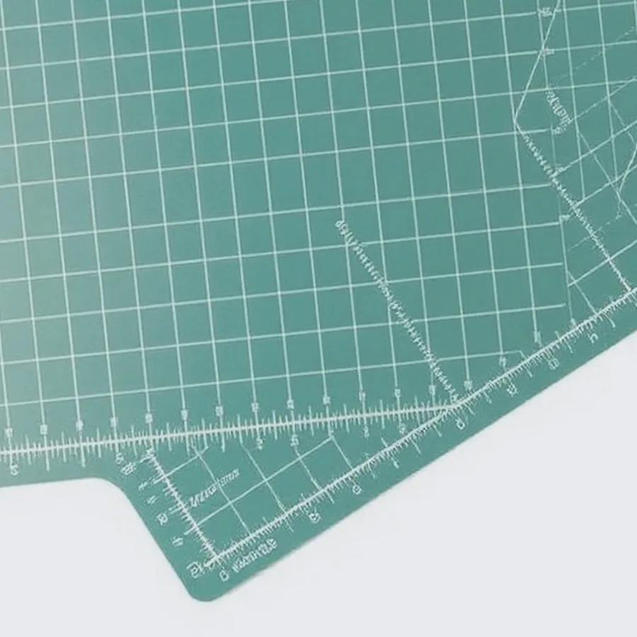 Cricut Self-Healing Cutting Mat — 18" x 24", Grey