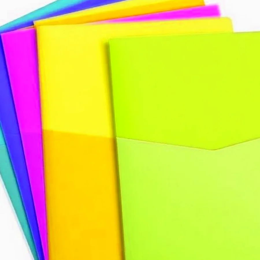 Scotch Two Pocket Poly Folder — Letter