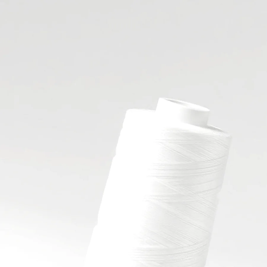 SINGER All-Purpose Polyester Thread Spool — 250 yd, White