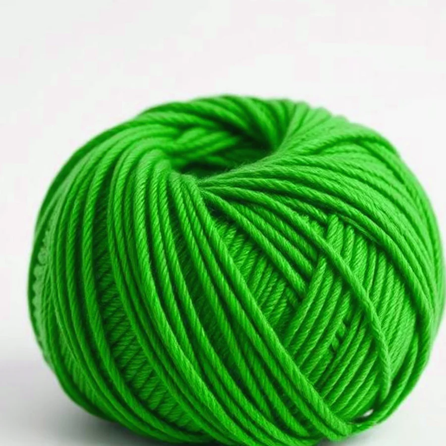 Tulip Worsted Weight Acrylic Yarn Skein — 7 oz, Cream